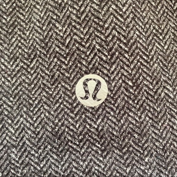 Lululemon Kanto Catch Me Half-Zip w/ Thumbholes - Picture 8 of 8